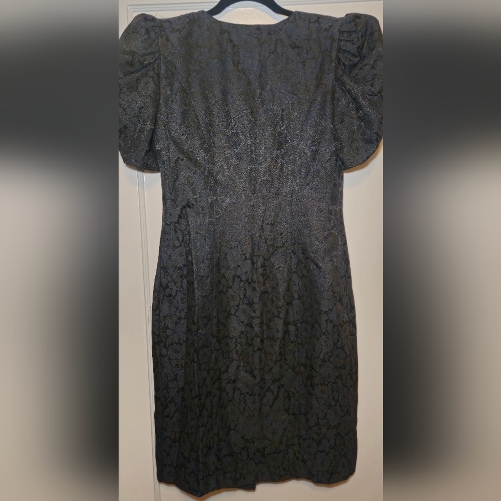 Byer Too! Vintage Black Floral Dress with Pearl Buttons Size 9 - Picture 5 of 5
